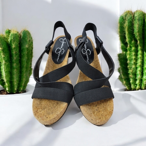 Jessica Simpson woman's Size 8.5. Strappy wedges with platform. In awesome shap. - Picture 3 of 8